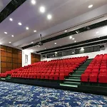 Pullman World Trade Center Hotel 4*