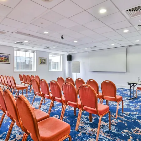 Pullman World Trade Center Otel Bükreş