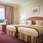 Pullman World Trade Center Hotel 4*