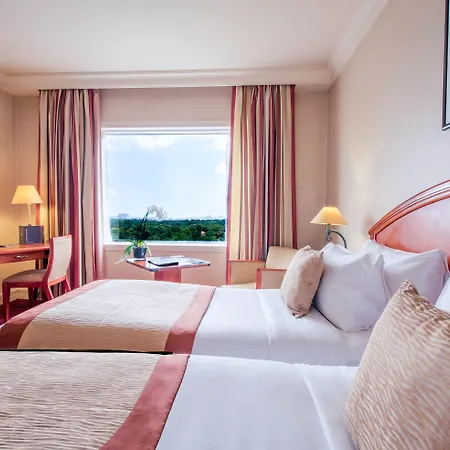 Отель Pullman World Trade Center 4*