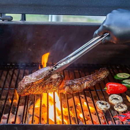 Pullman World Trade Center 4*