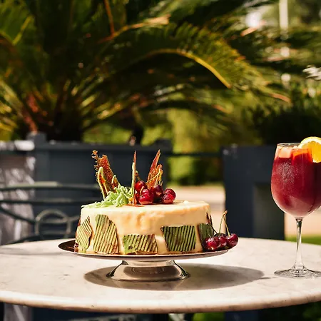 Hotel Pullman World Trade Center