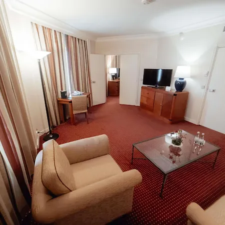 Pullman World Trade Center 4* Boekarest