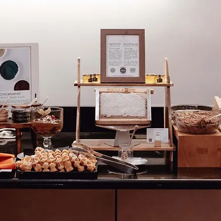 Pullman World Trade Center Hotel