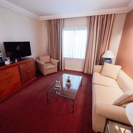 Pullman World Trade Center Hotel 4*