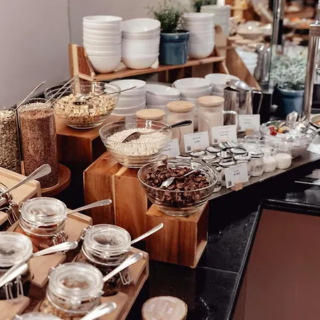 Pullman World Trade Center