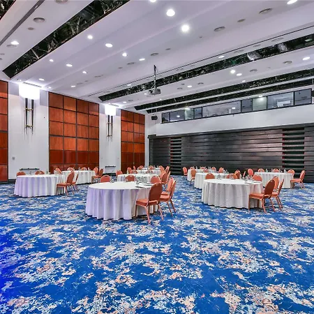 Otel Pullman World Trade Center Bükreş