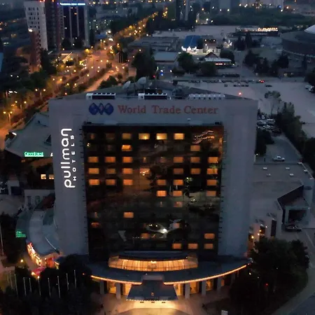 Hotel Pullman World Trade Center 4*
