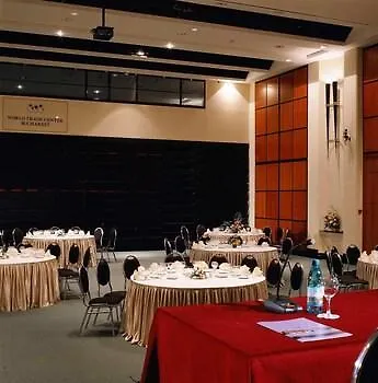 Pullman World Trade Center Hotel 4*