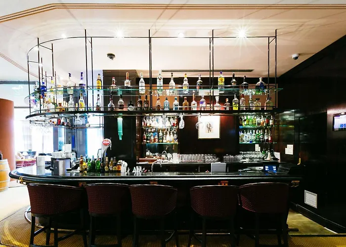 Hotel Pullman World Trade Center 4*