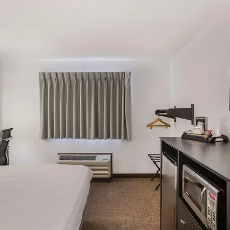 Pullman World Trade Center 4* Bucharest