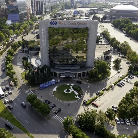 Pullman World Trade Center 4*