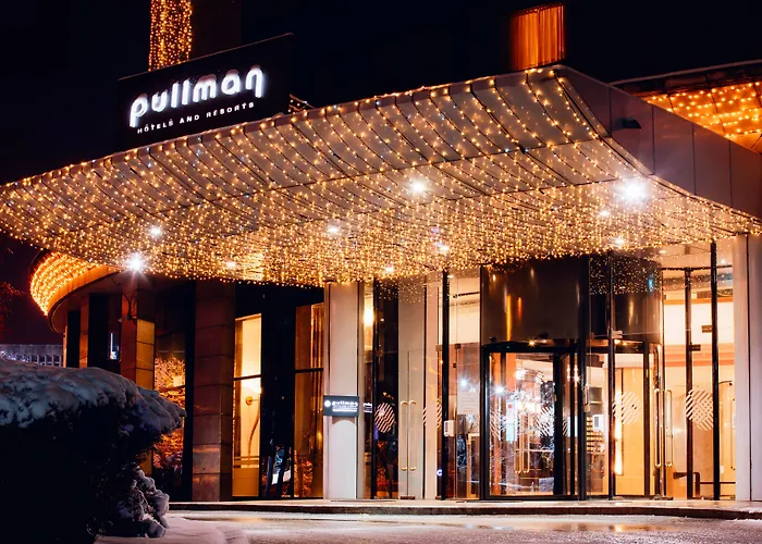 Pullman World Trade Center 4*