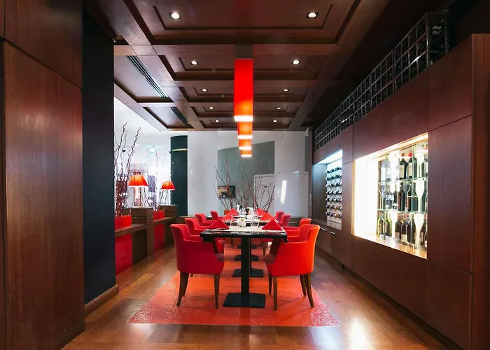 Pullman World Trade Center Otel