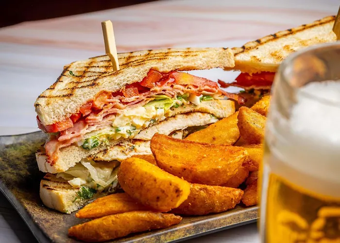 Otel Pullman World Trade Center 4*