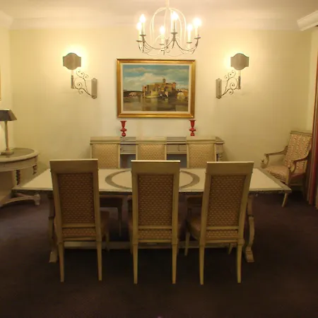 Pullman World Trade Center 호텔