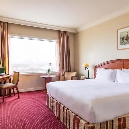 Pullman World Trade Center 4*