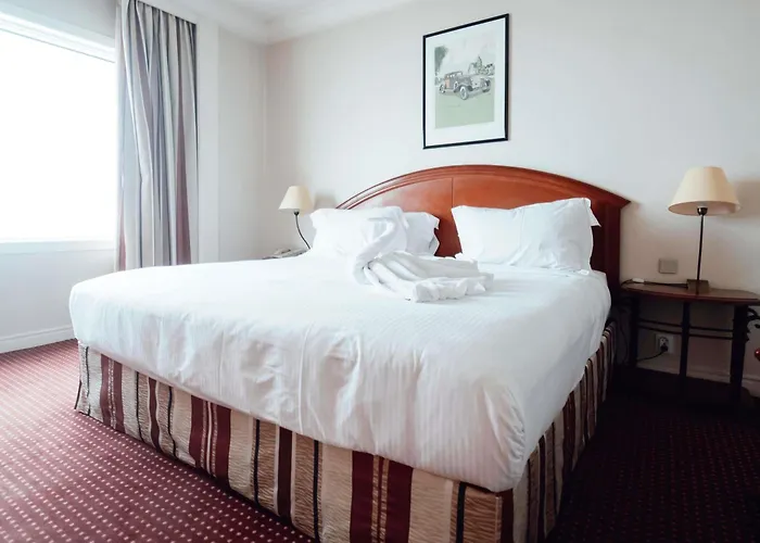 Pullman World Trade Center מלון 4*